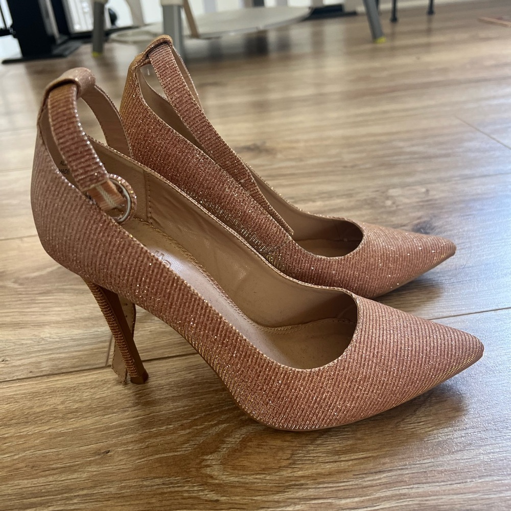 Charlotte Russe Glitter pumps size 7